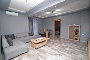 luxury apartment st Demetrios downtown